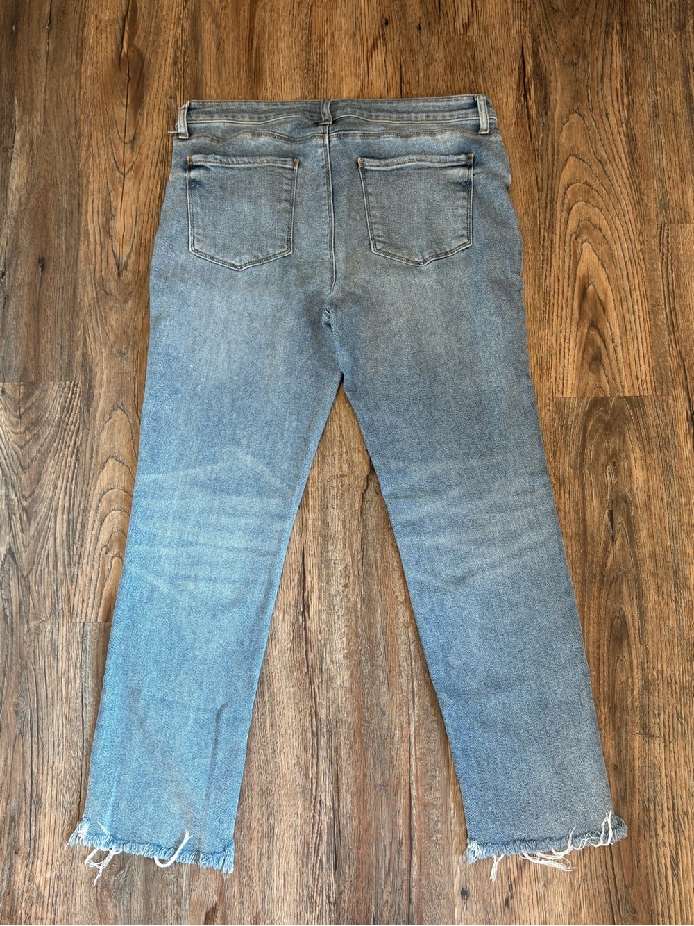 Kut from the Kloth Light Blue Cropped Straight Jeans with Frayed Hem - Picture 2 of 7